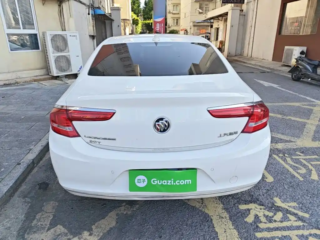 Buick LaCrosse — миниатюра 6