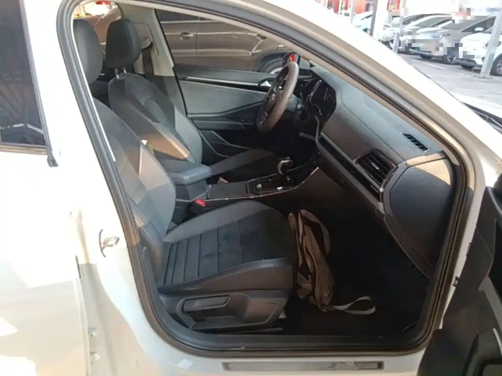 Volkswagen Sagitar — миниатюра 25