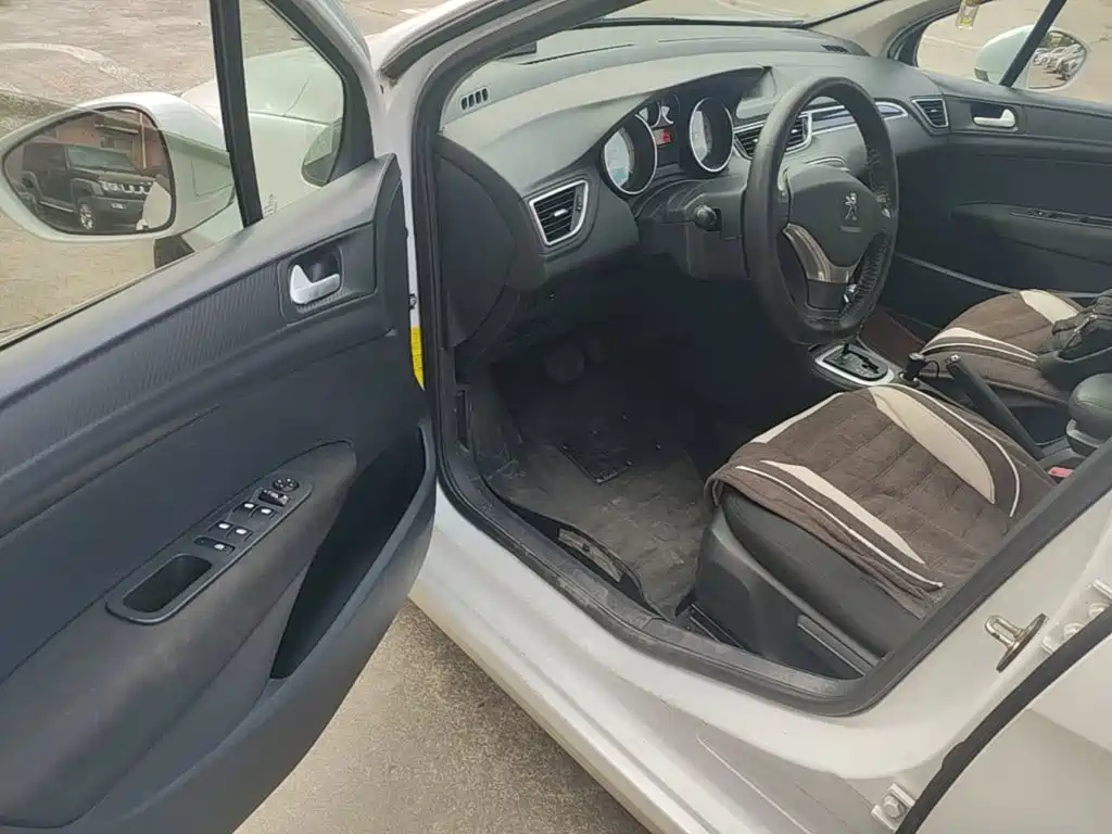 Peugeot 308 — миниатюра 16