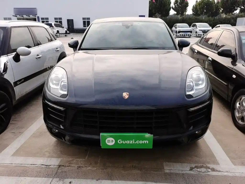 Porsche Macan — миниатюра 3
