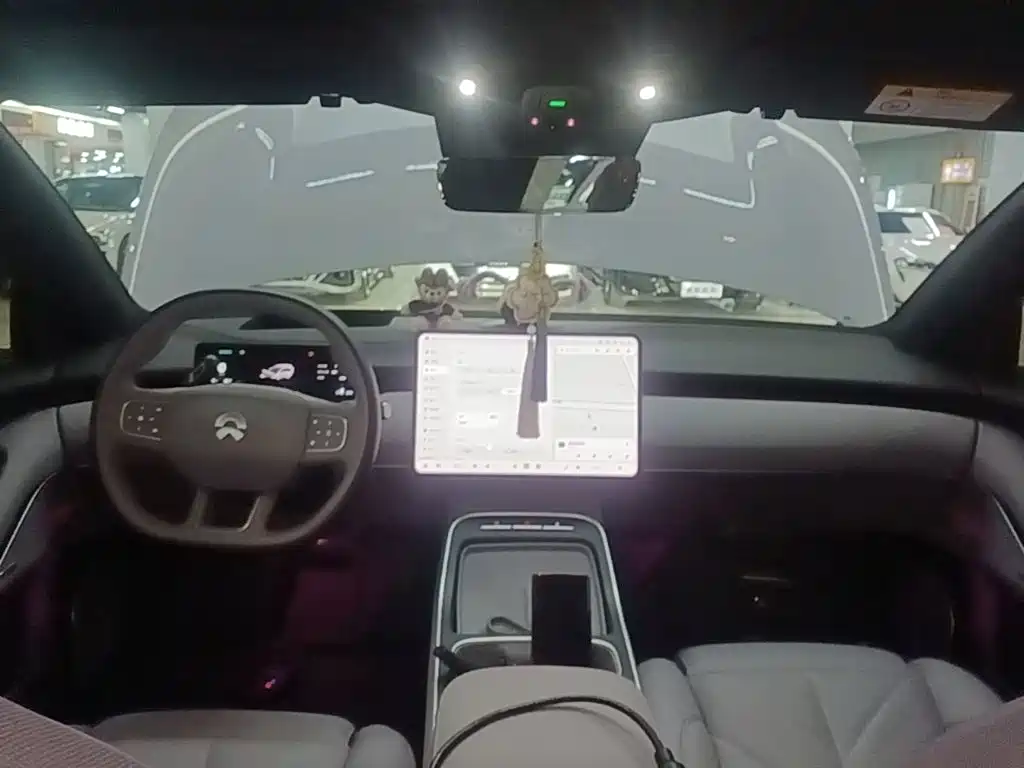 NIO ET5T — миниатюра 10