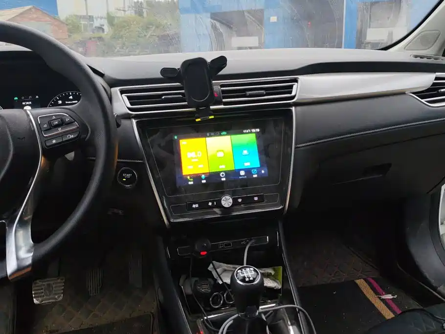 Roewe i5 — миниатюра 13