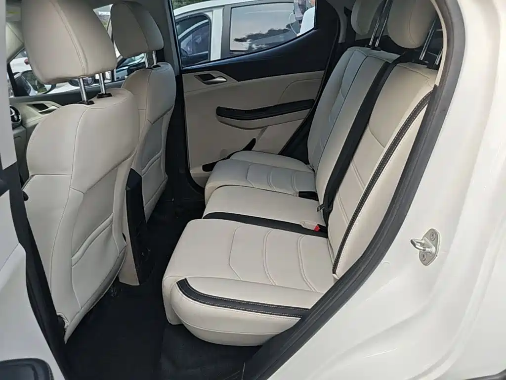 BYD Yuan Pro — миниатюра 17