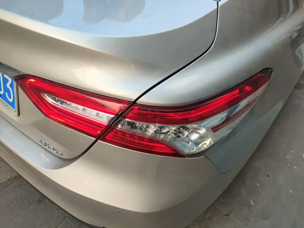 Toyota Camry — миниатюра 8