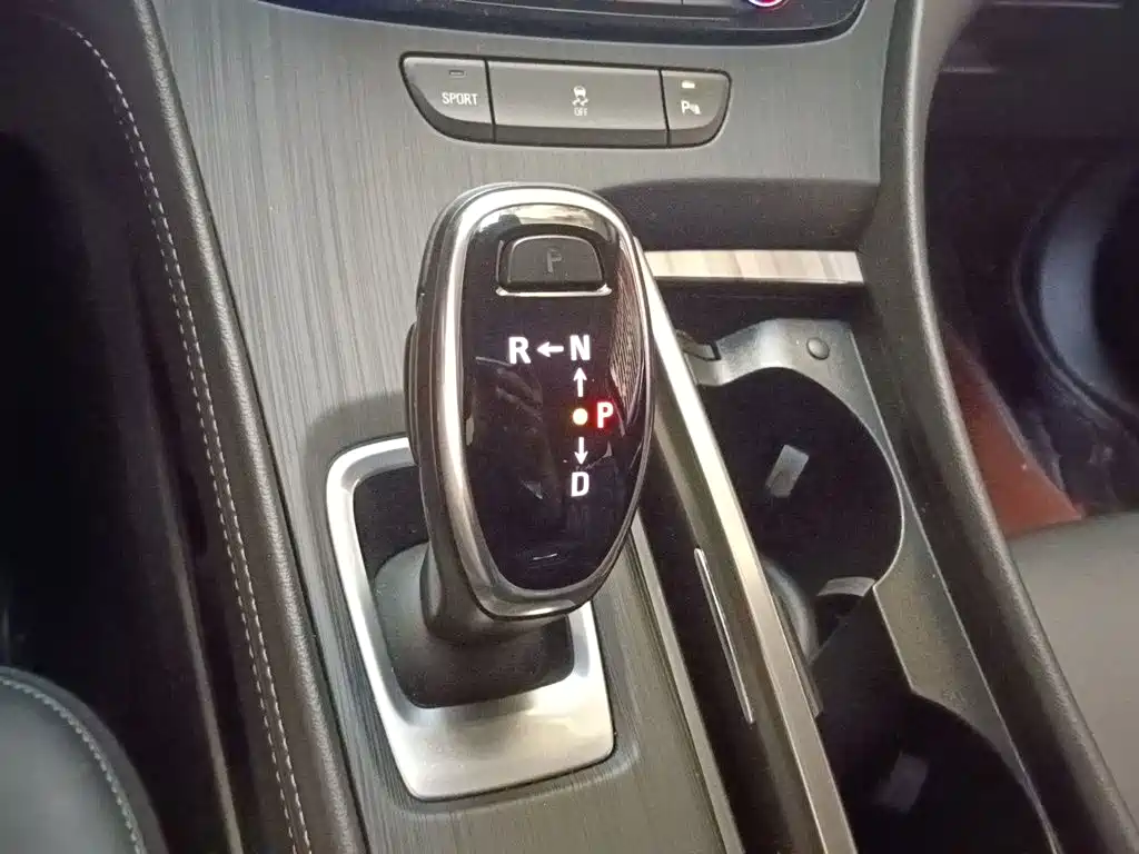 Buick LaCrosse — миниатюра 10