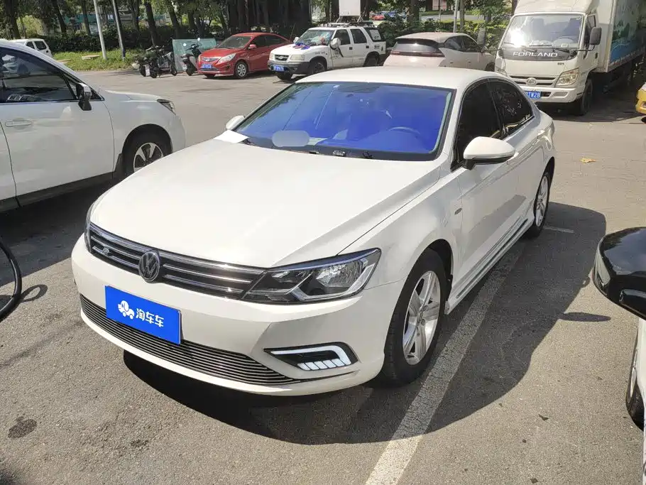 Volkswagen Lamando