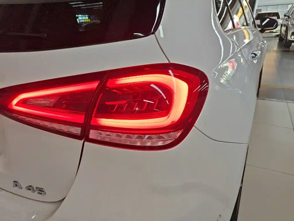 Mercedes-Benz A-Class AMG (Import) — миниатюра 8