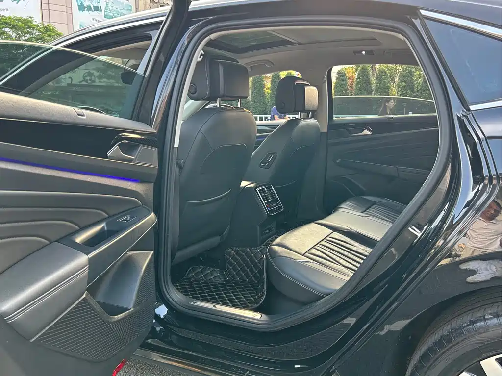 Volkswagen Passat — миниатюра 12