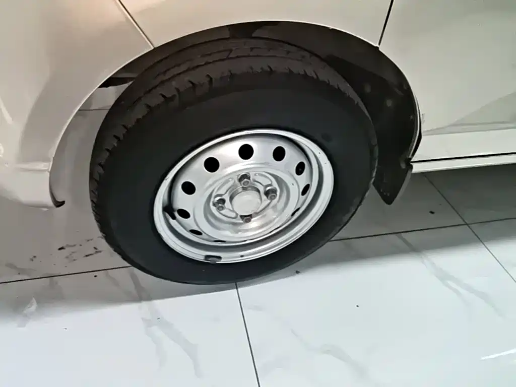 Wuling Rongguang — миниатюра 23