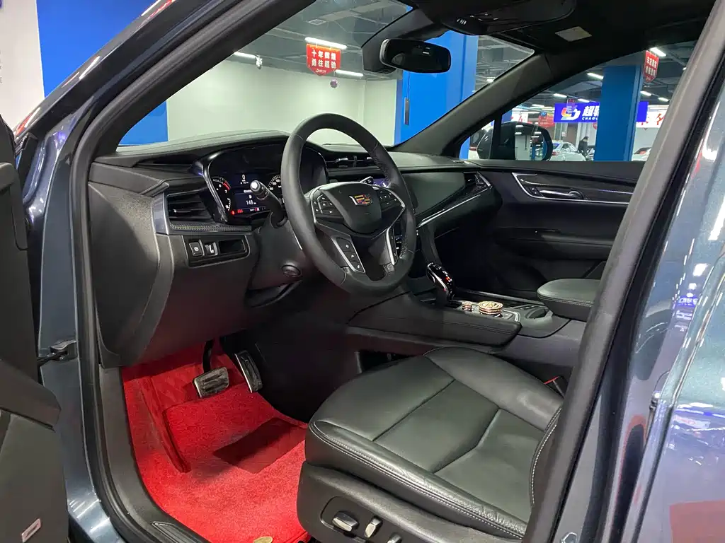Cadillac XT5 2024 2.0T Luxury