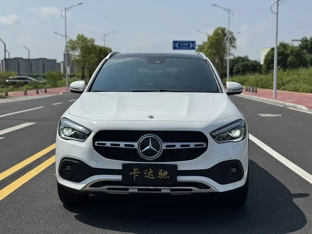Mercedes-Benz GLA — миниатюра 2