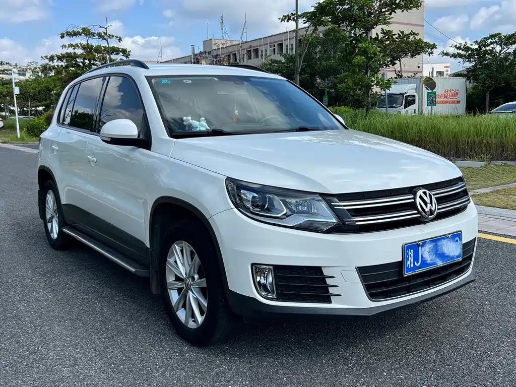 Volkswagen Tiguan — миниатюра 2