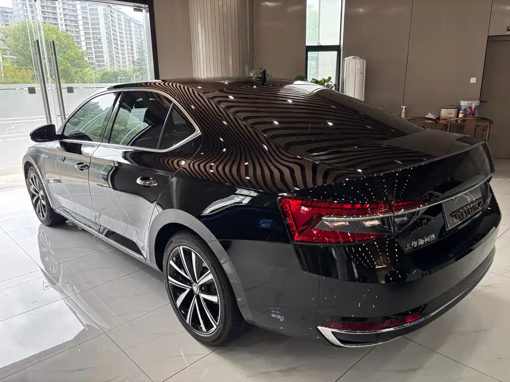 Skoda Superb 2025 TSI280 DSG Premium