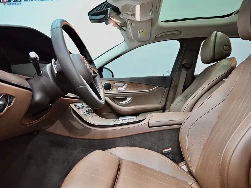 Mercedes-Benz E-Class New Energy E 350 e L Plug-in Hybrid Sedan, фото 20