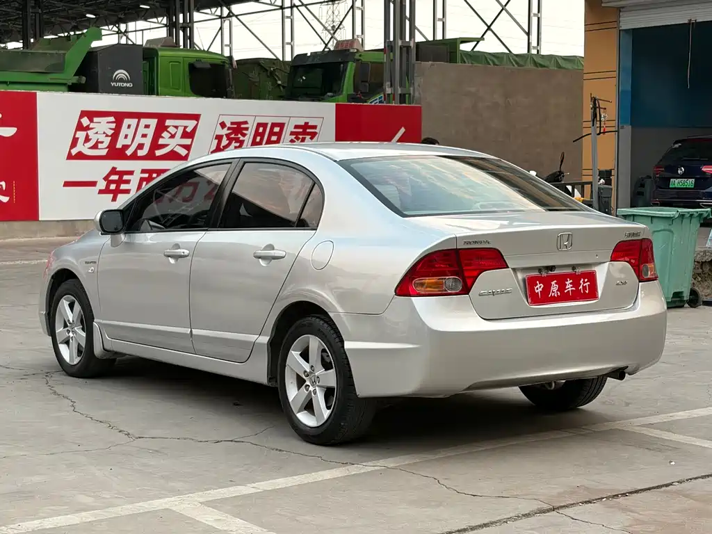 Honda Civic — миниатюра 18