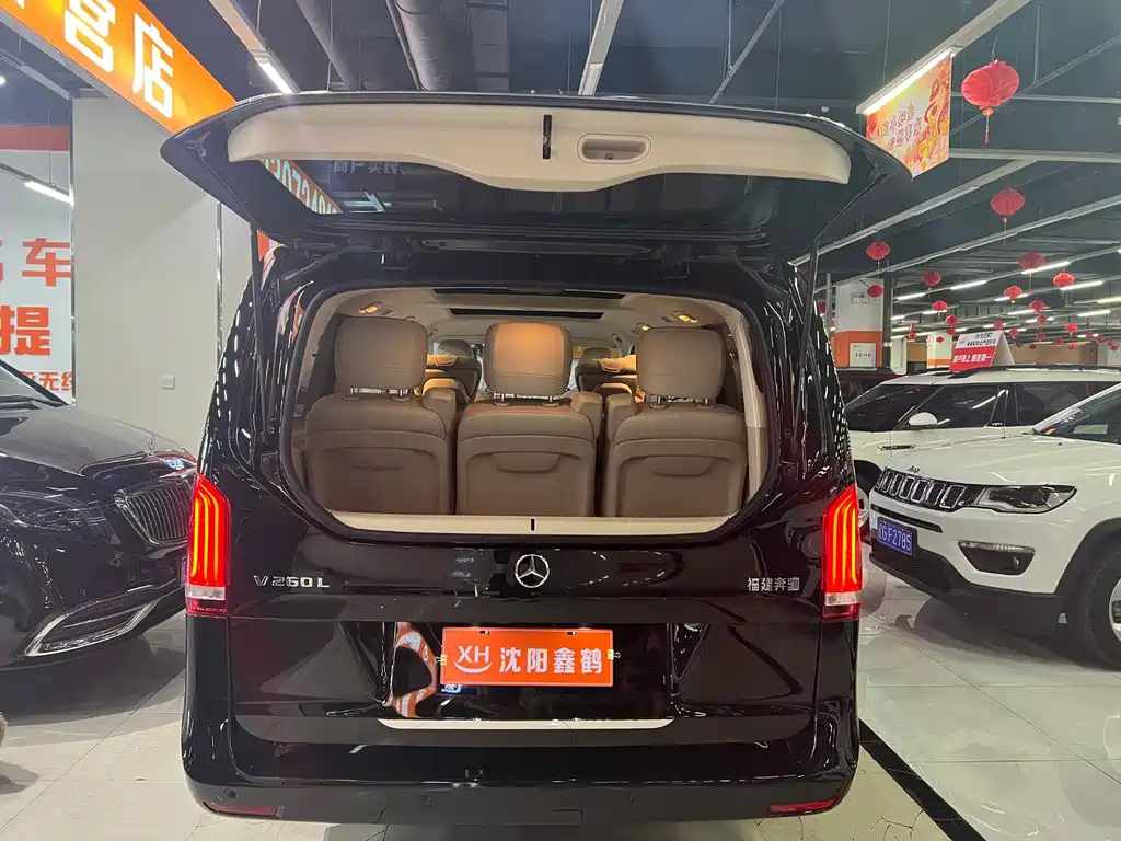 MERCEDES-BENZ V CLASS