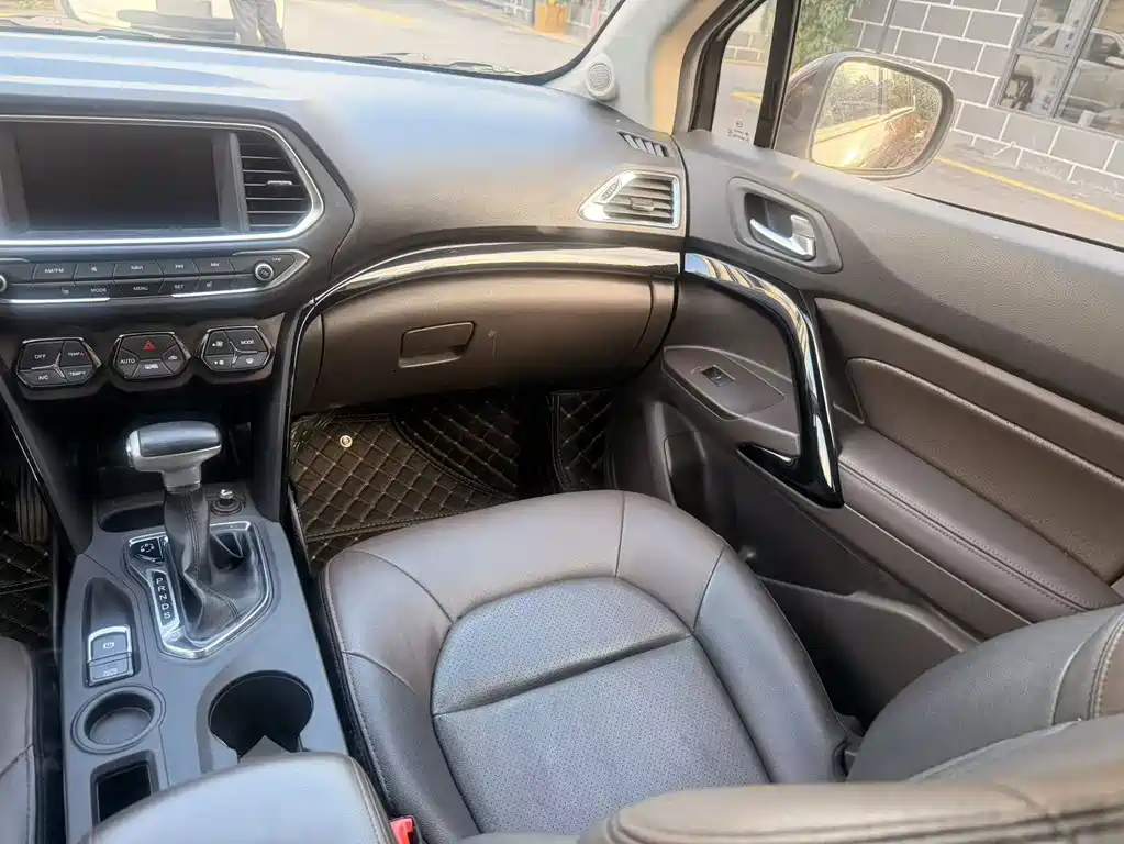 GAC Motor GS4 235T Auto 2WD Luxury Connected Edition, фото 17
