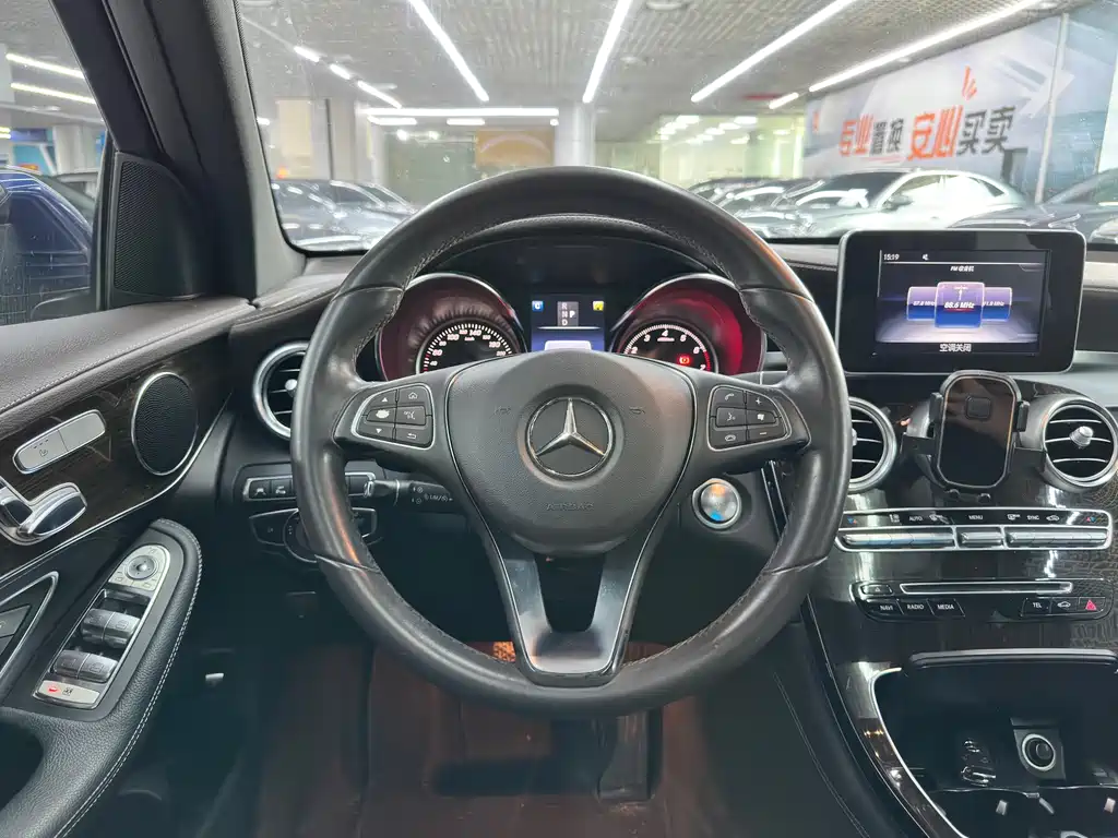Mercedes-Benz GLC — миниатюра 14