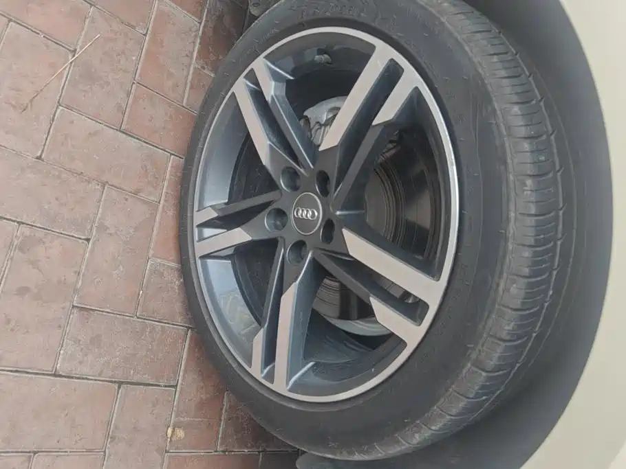 Audi A4L — миниатюра 6