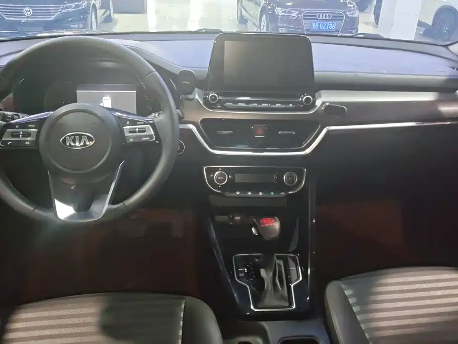 Kia Sportage — миниатюра 12
