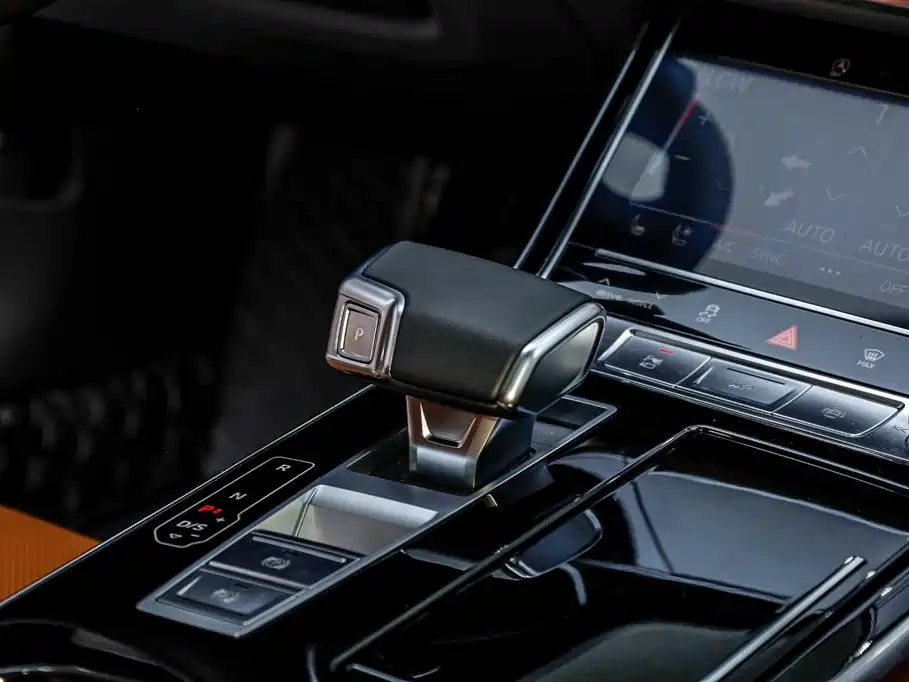 Audi A8 — миниатюра 14