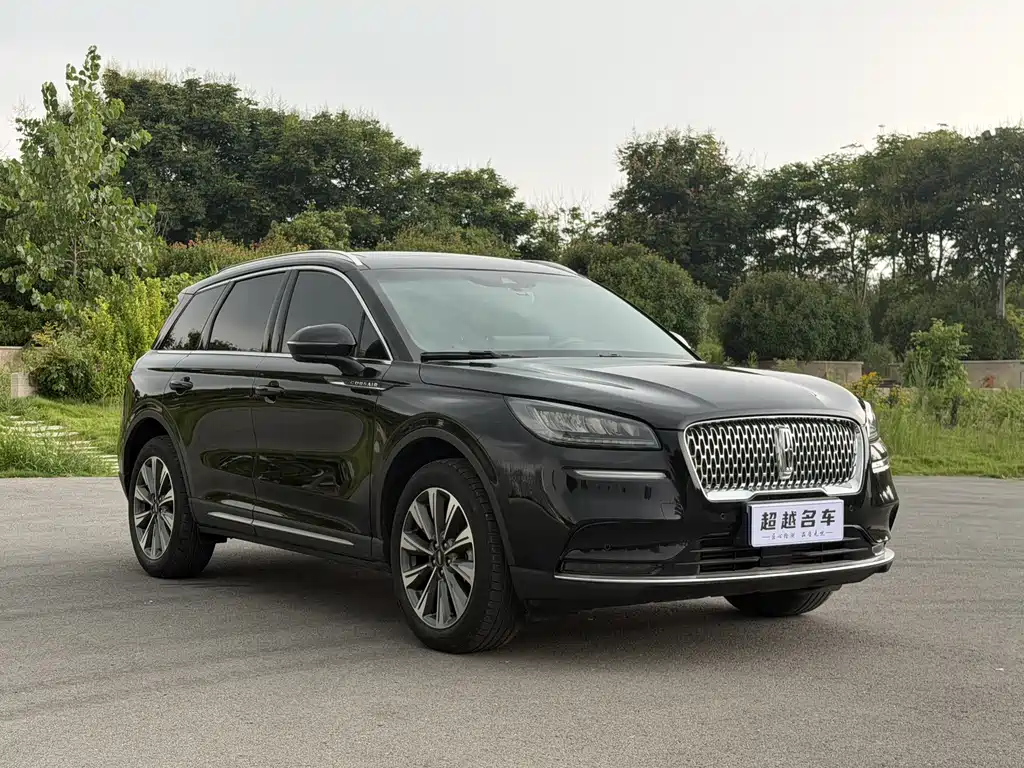 Lincoln Corsair — миниатюра 3