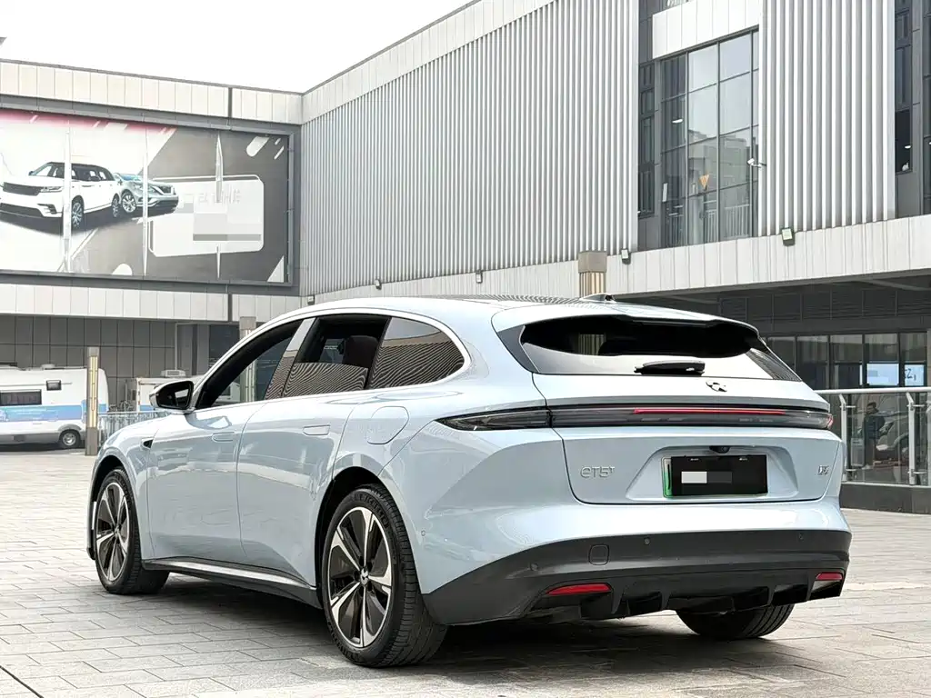 NIO NIO ET5T