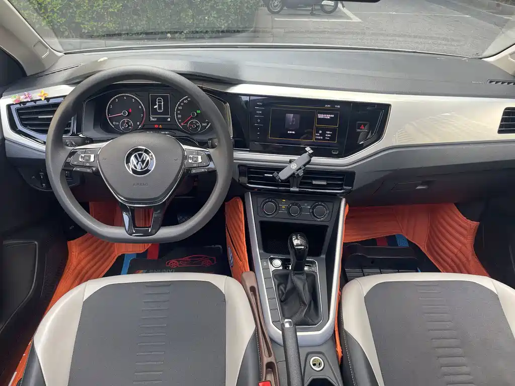 Volkswagen Polo — миниатюра 12