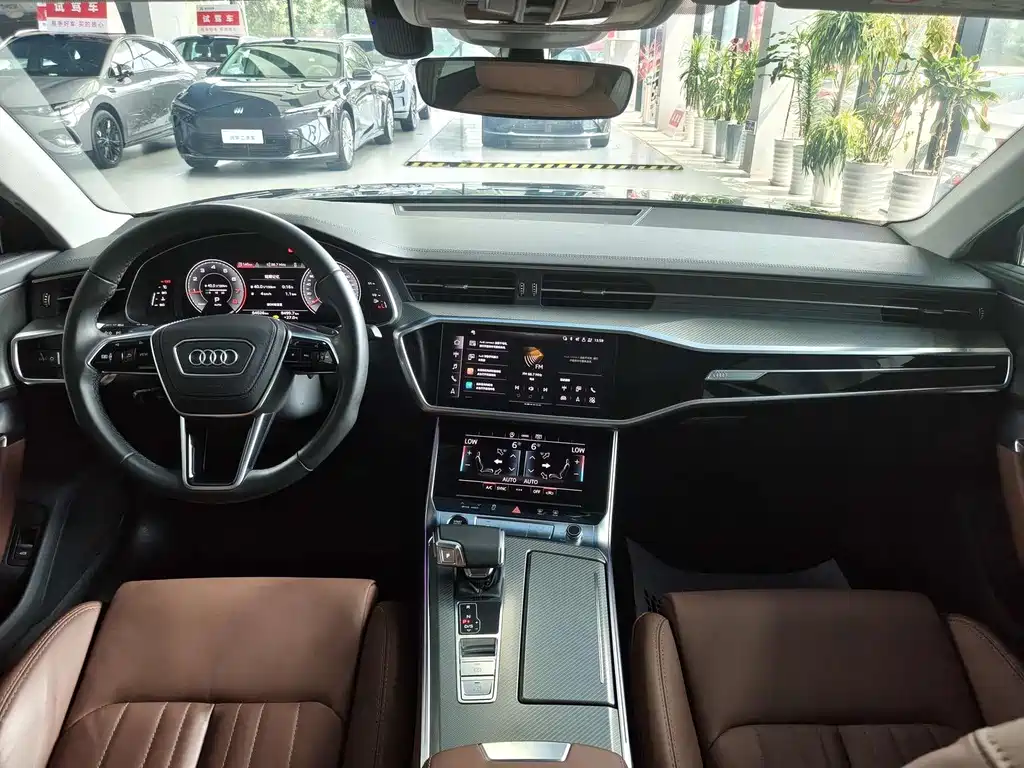 Audi A6L — миниатюра 10