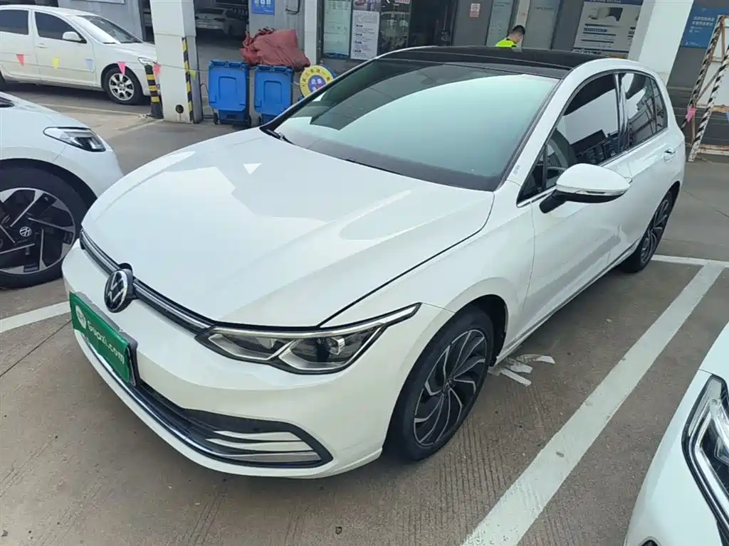 Купить Volkswagen Golf