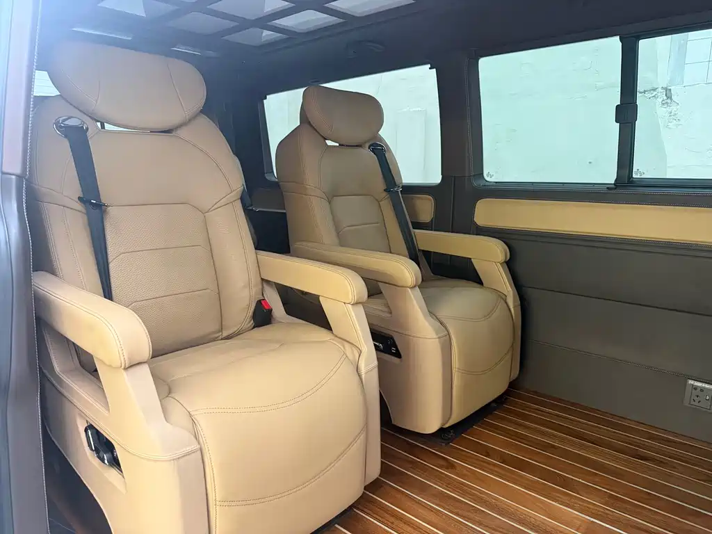 Volkswagen Caravelle 2.0TSI 4WD Luxury Edition 7 seats, фото 4