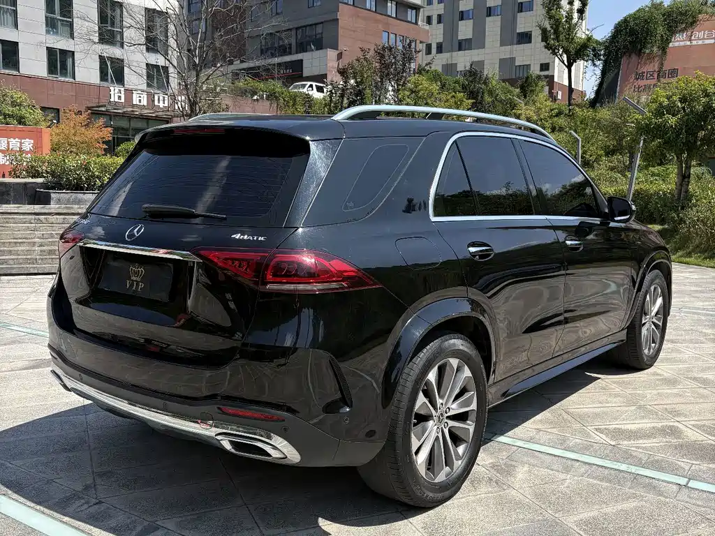 Mercedes-Benz GLE (Import) — миниатюра 5