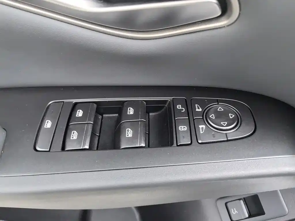 BYD Qin L — миниатюра 9