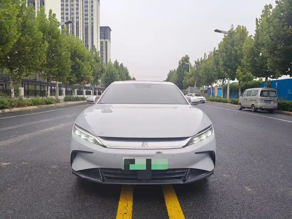 BYD Han — миниатюра 2