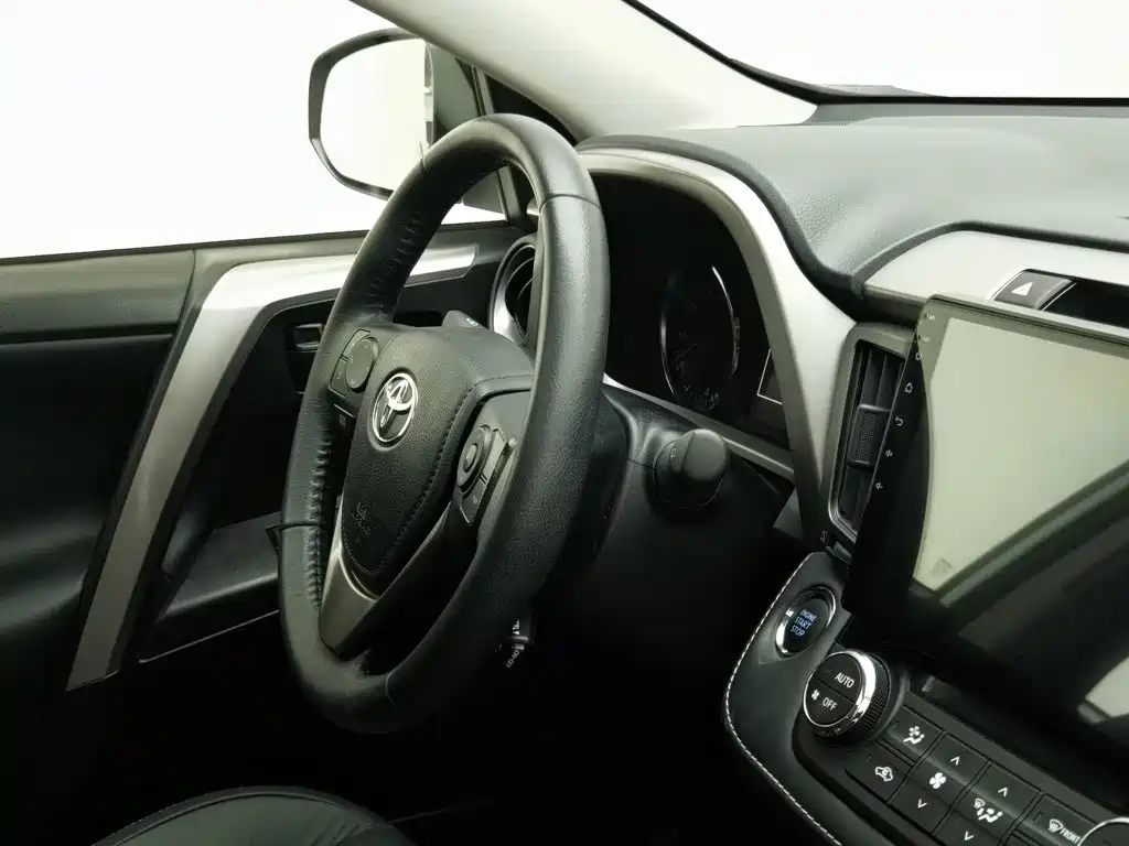 Toyota RAV4 — миниатюра 22
