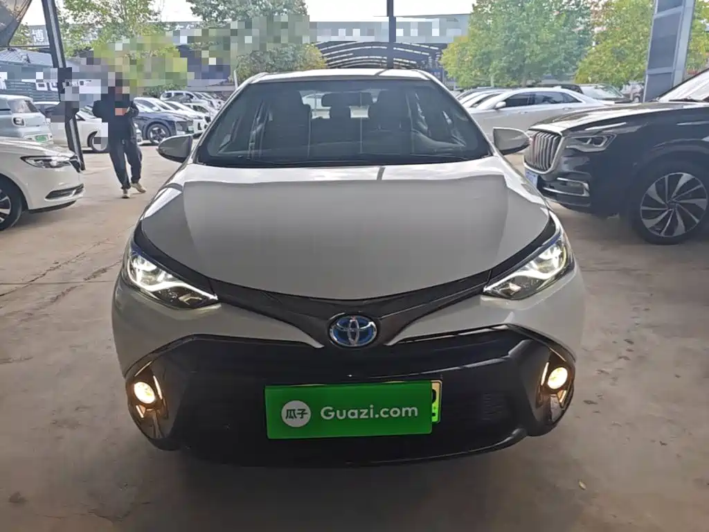 Toyota Levin PHEV 1.8PH GS E-CVT Elite Sunroof Edition, фото 3