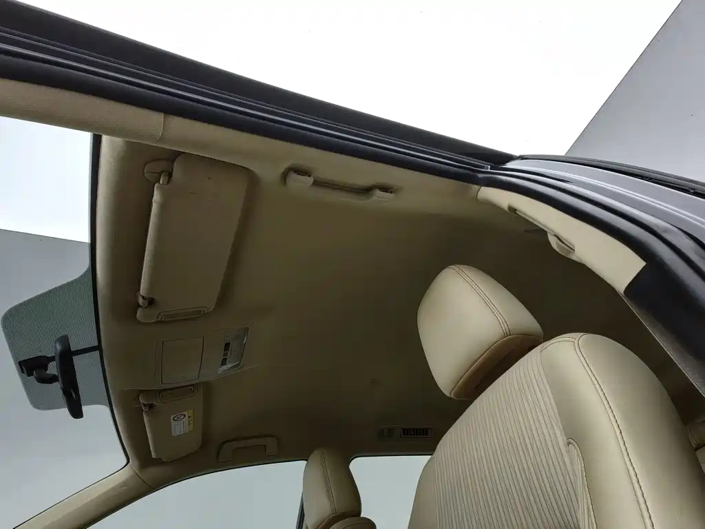 Toyota Highlander — миниатюра 14