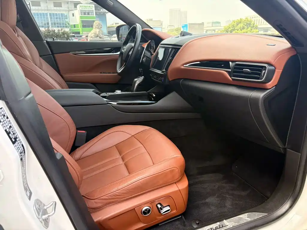 Maserati Levante — миниатюра 3