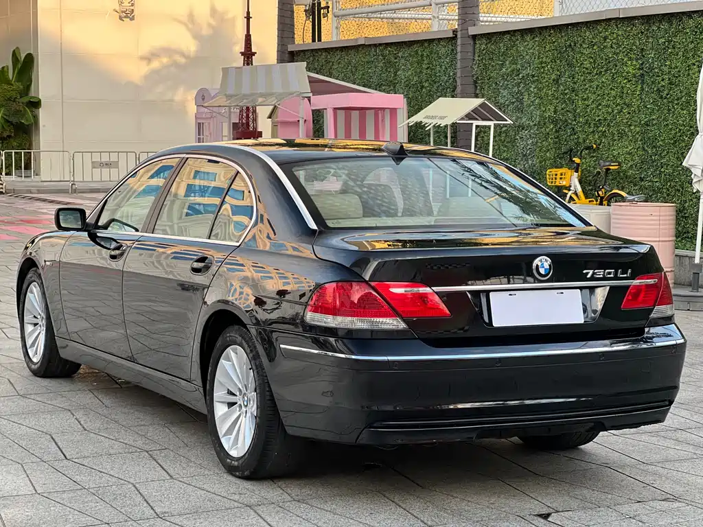 BMW 7 Series 7 2005 730Li