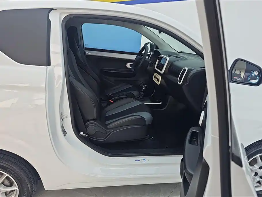 Roewe Clever 2022 311km