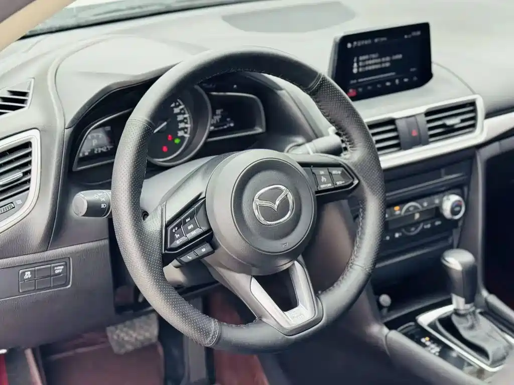 Mazda 3 Axela — миниатюра 6