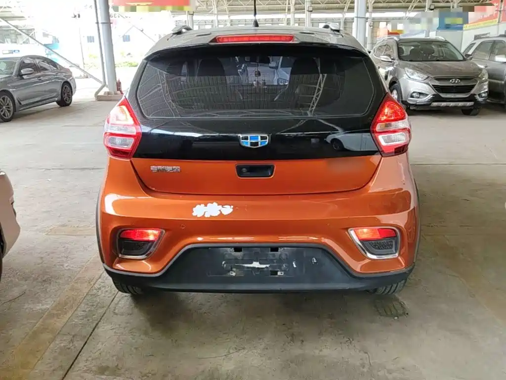Geely Vision X1 — миниатюра 4