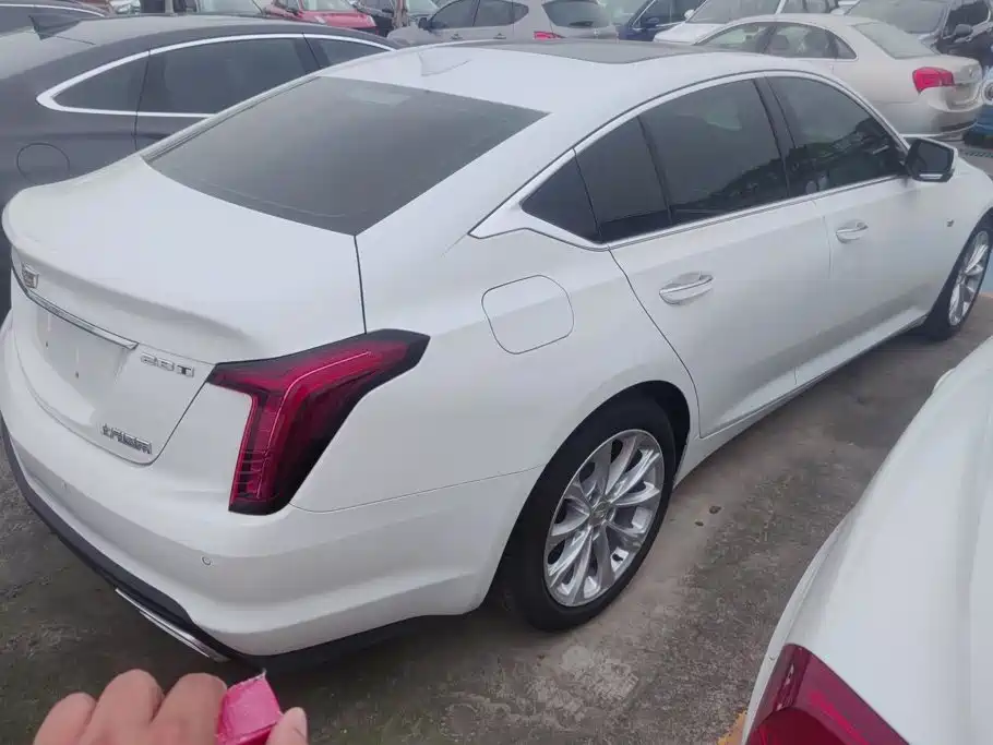 Cadillac CT5 — миниатюра 3