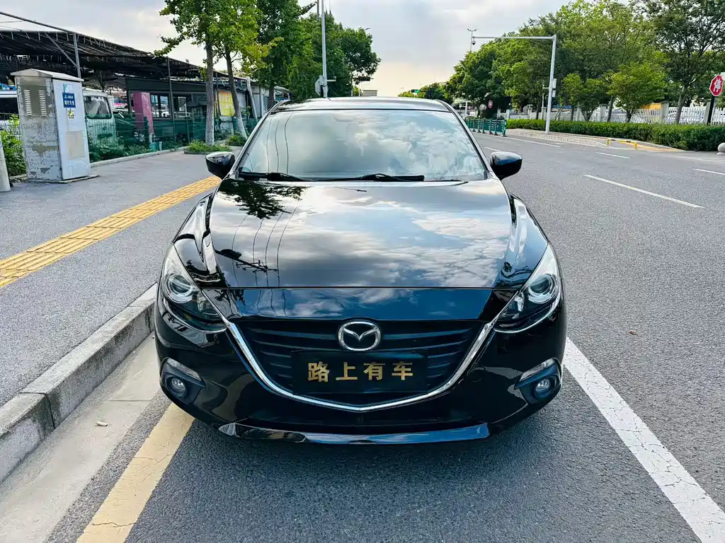 Mazda 3 Axela — миниатюра 2