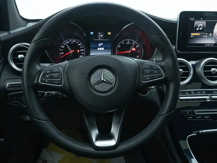 MERCEDES-BENZ GLC COUPE