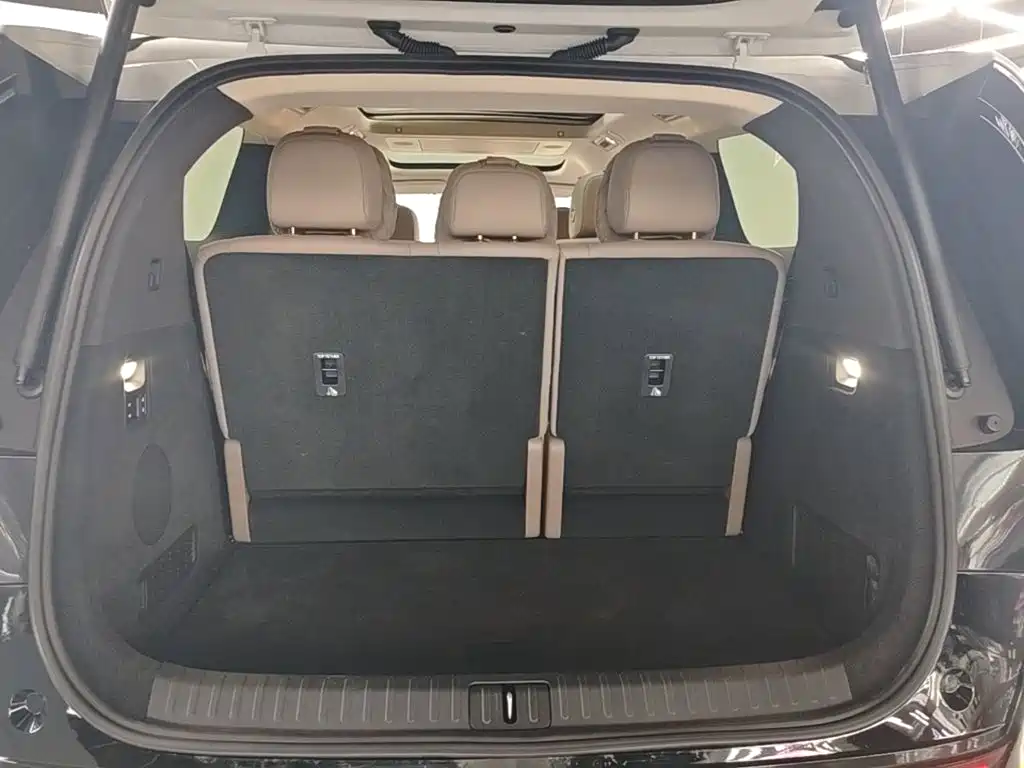 Li Auto Li MEGA — миниатюра 19