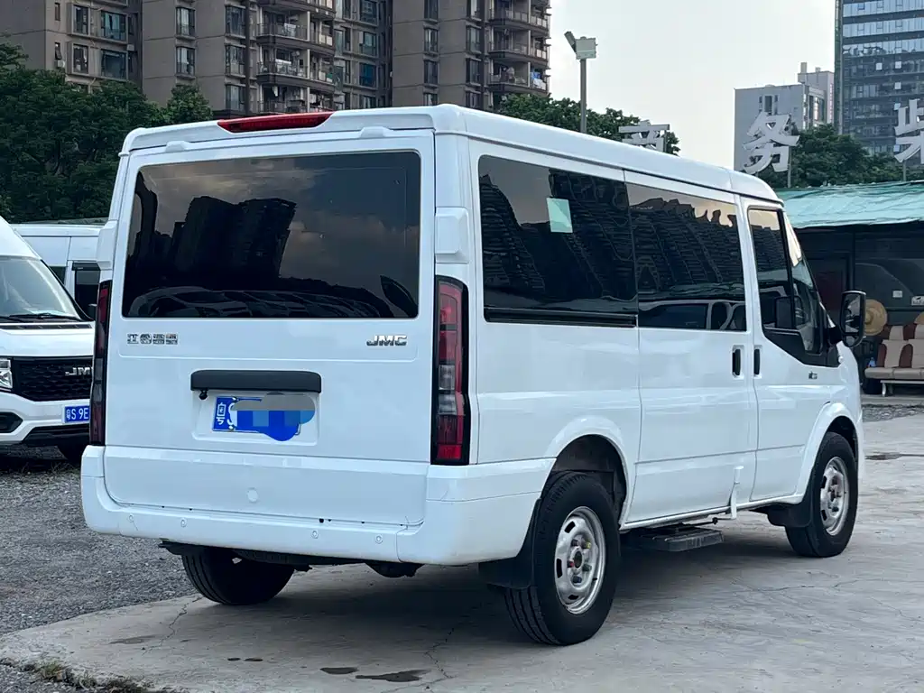 JMC JMC Fushun — миниатюра 4
