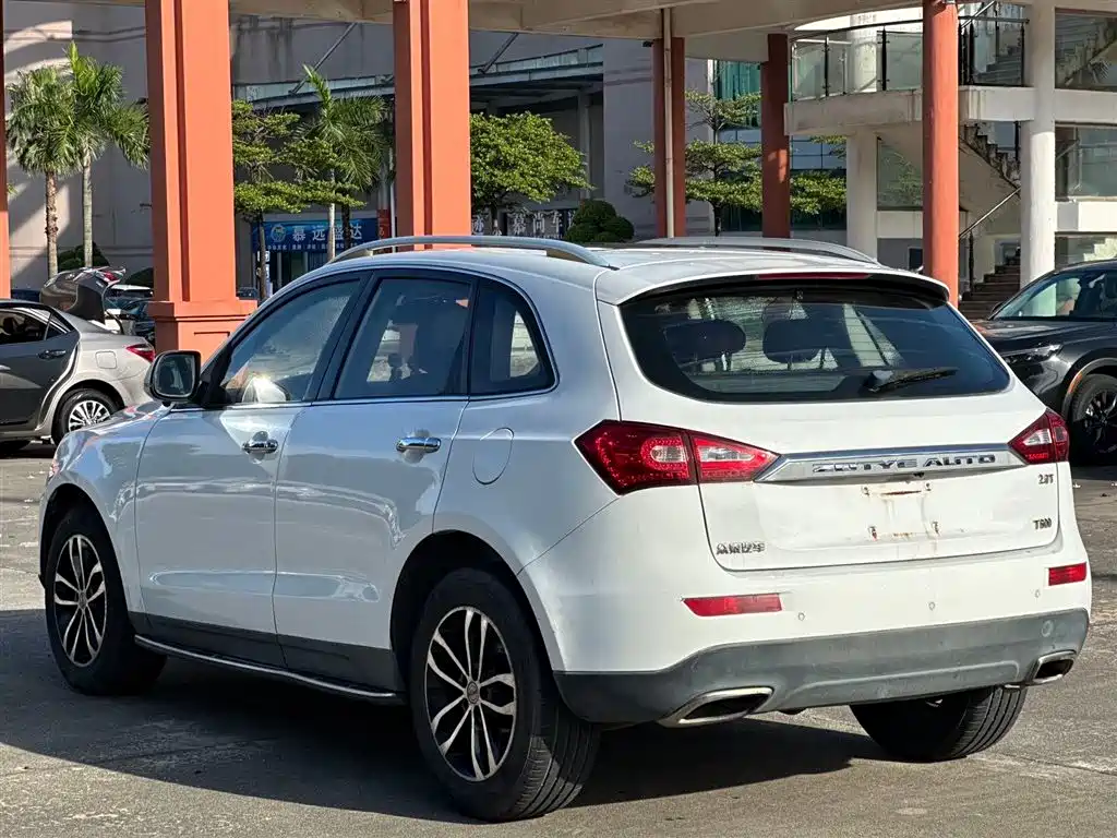 Zotye T600 2015 2.0T DCT Luxury