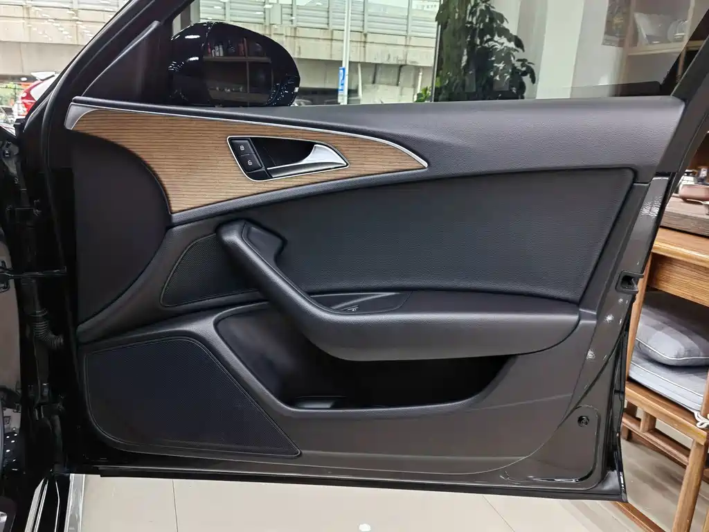 Audi A6L — миниатюра 18