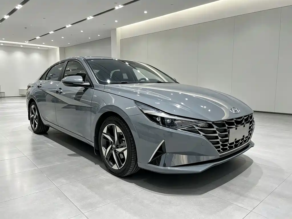 Hyundai Elantra — миниатюра 3